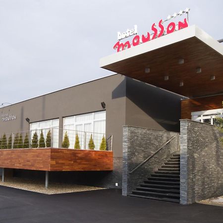 Hotel Mousson 미칼로브체 외부 사진