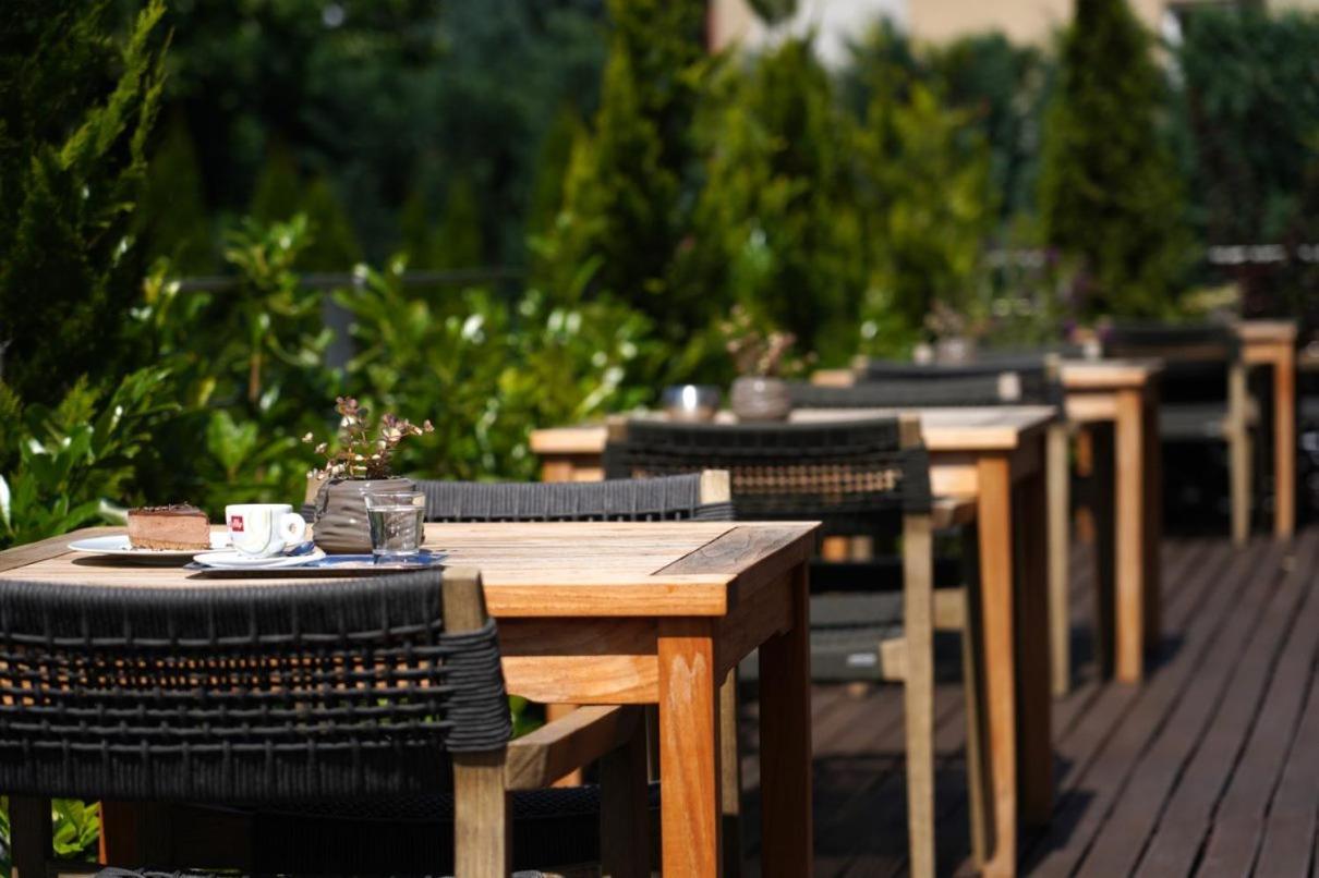 Hotel Mousson 미칼로브체 외부 사진