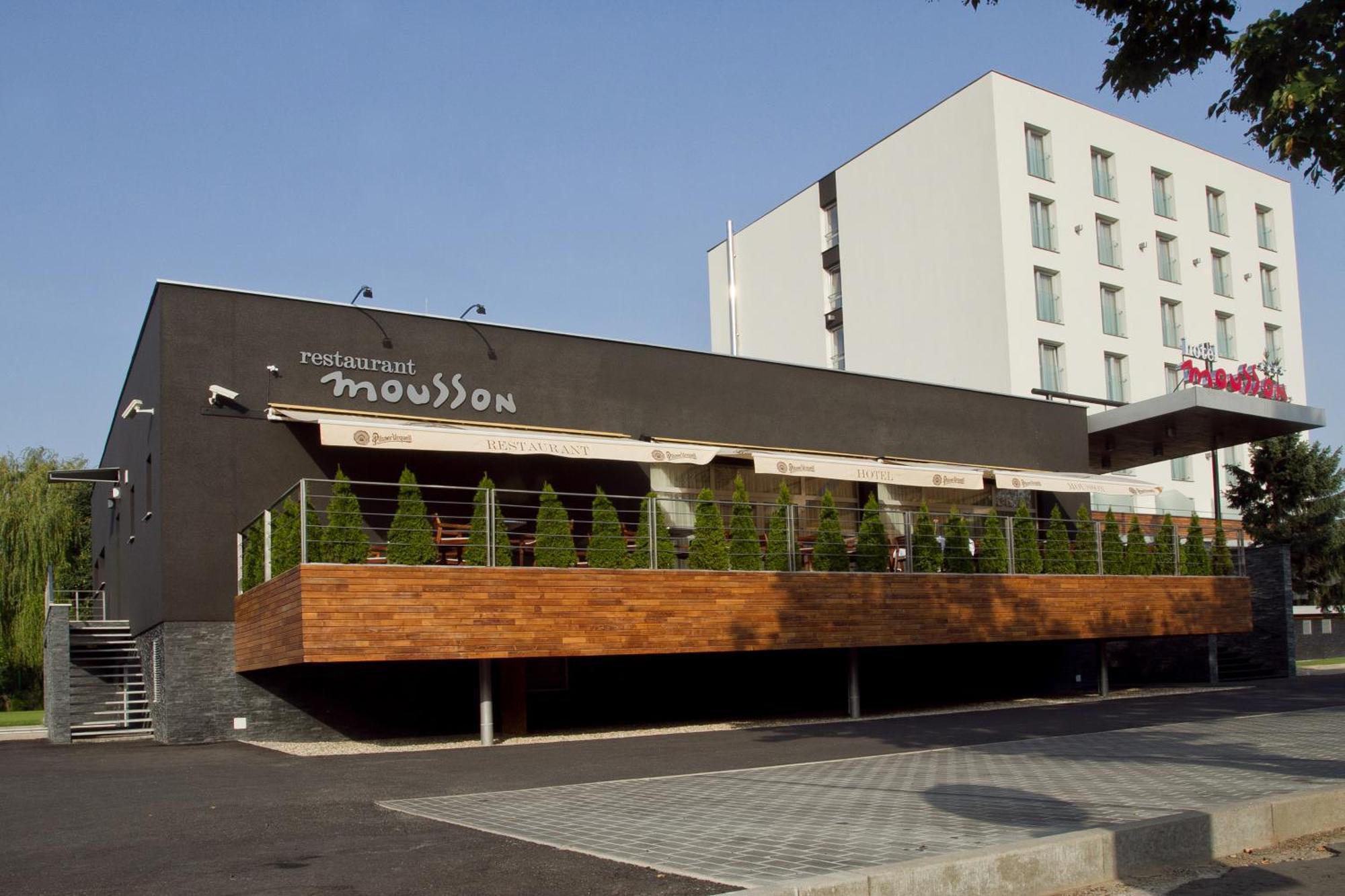 Hotel Mousson 미칼로브체 외부 사진