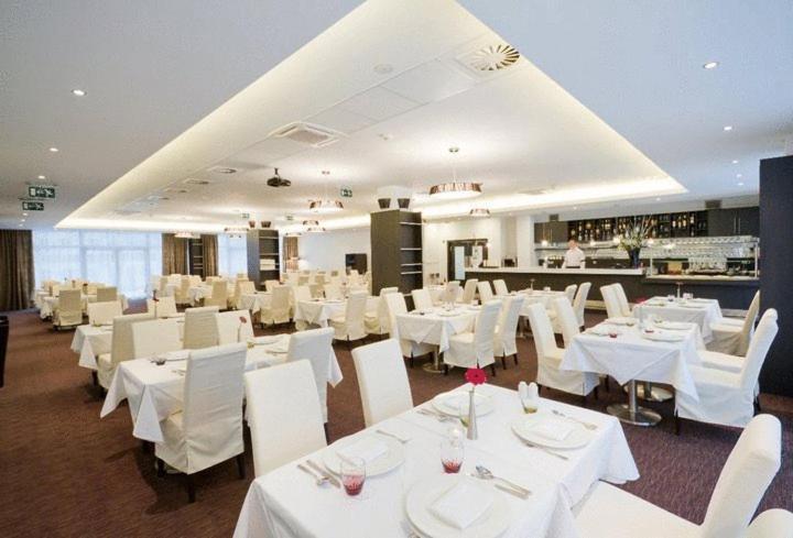Hotel Mousson 미칼로브체 외부 사진